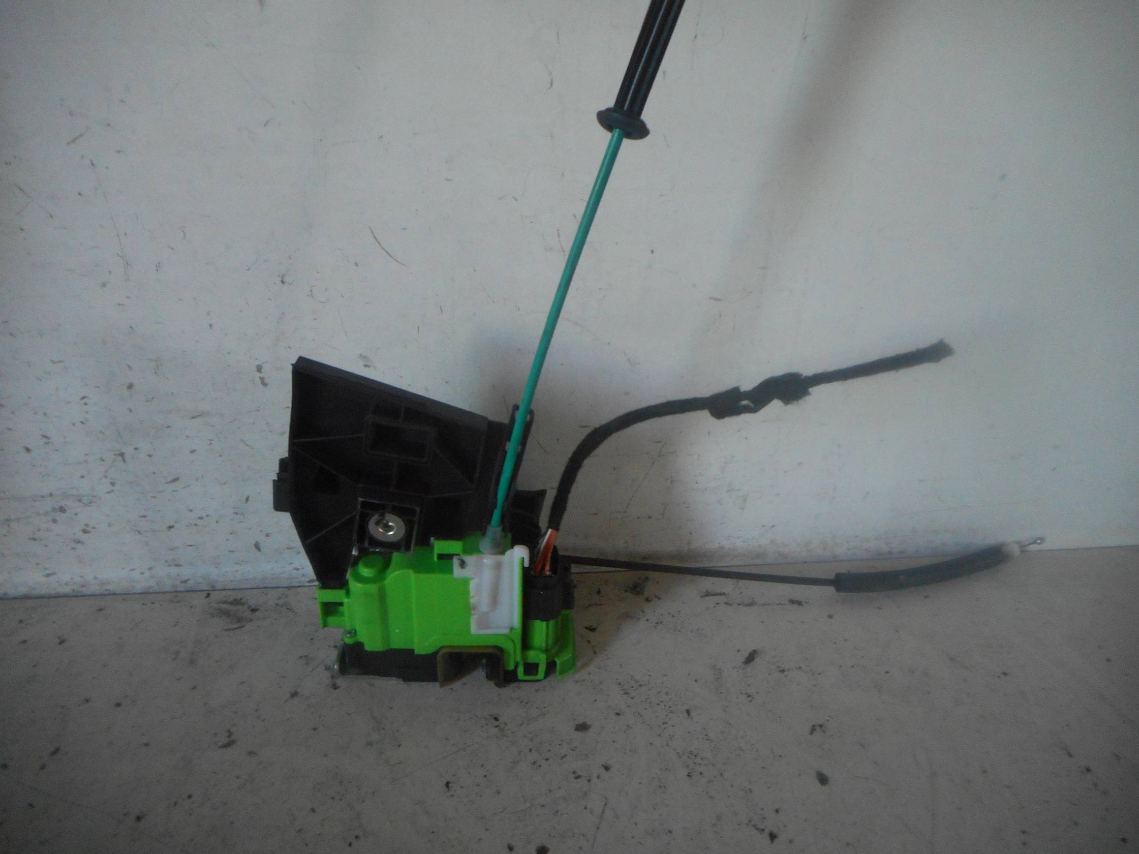 Serratura porta ant. dx.